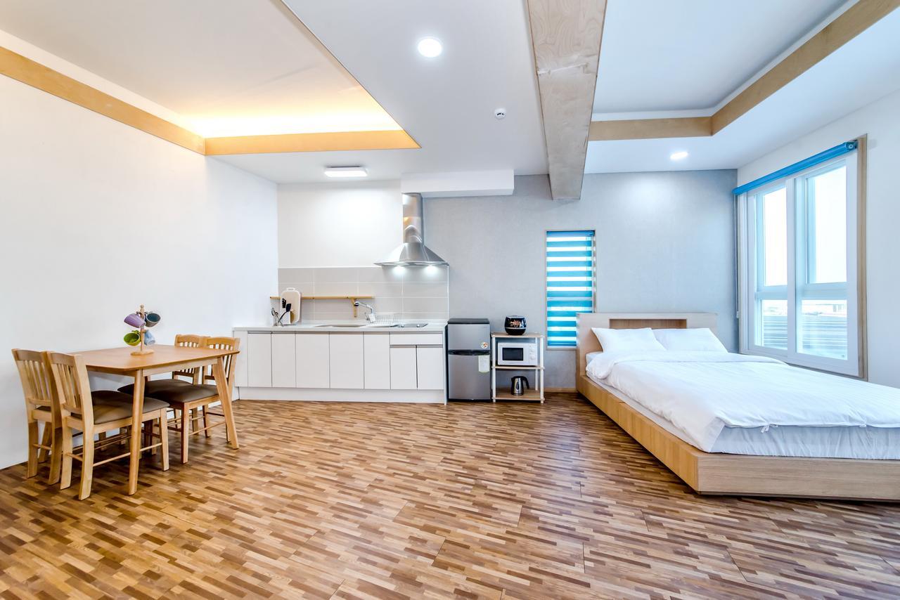 Jeju Hada Pension Seogwipo Exteriör bild